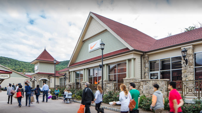 Shopping Excursion to Woodbury Common Premium Outlets