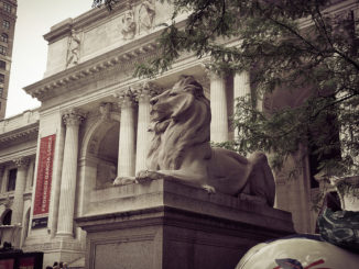 Lion statue outside the New York Public Library