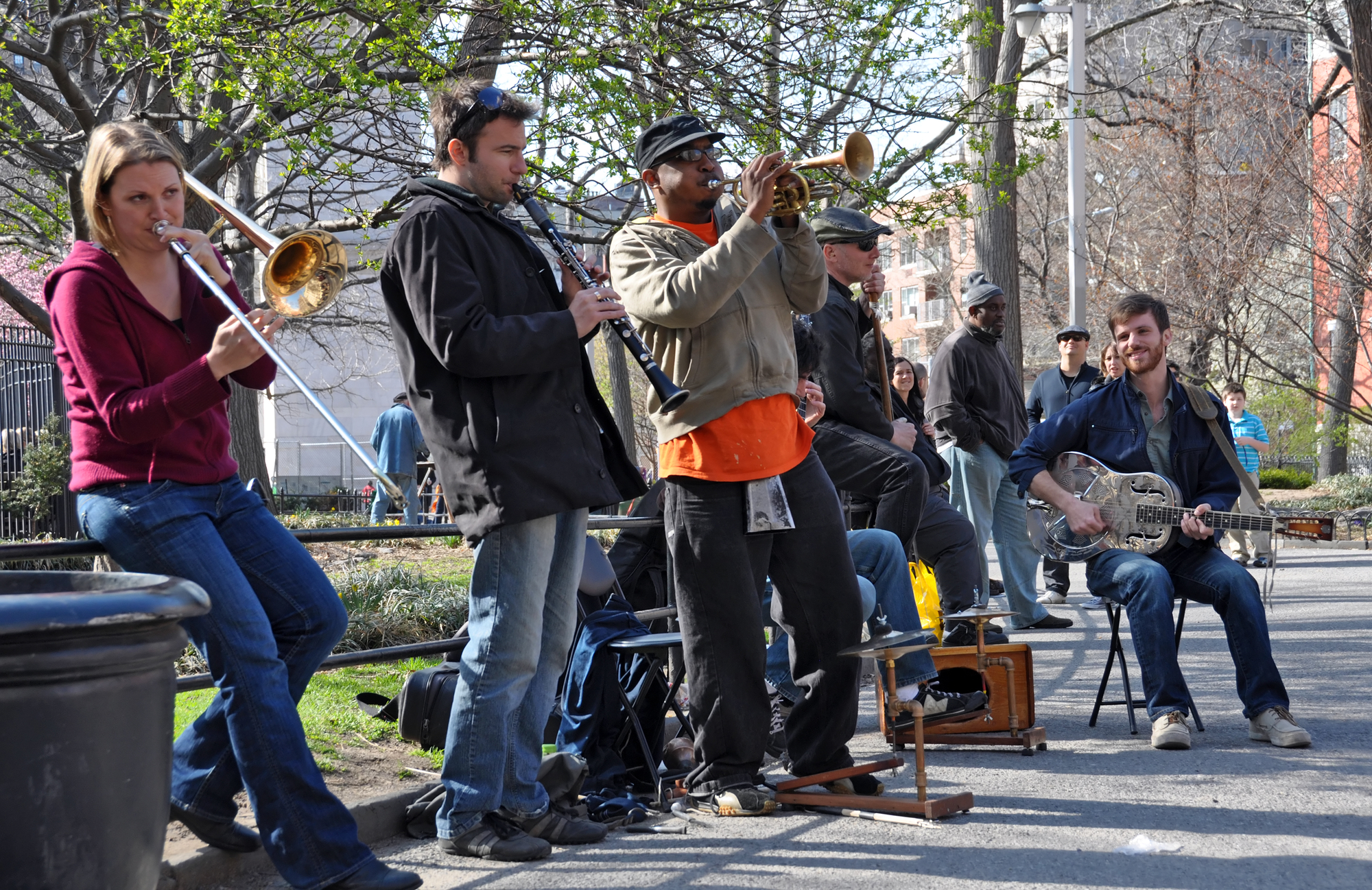 picture of a band playing live where to stay in new york